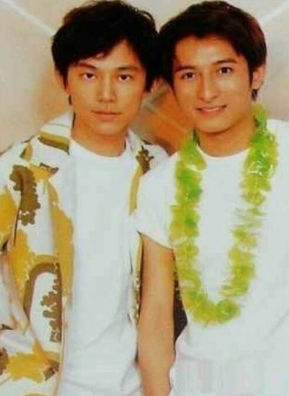 何炅、李維嘉十七年前舊照。